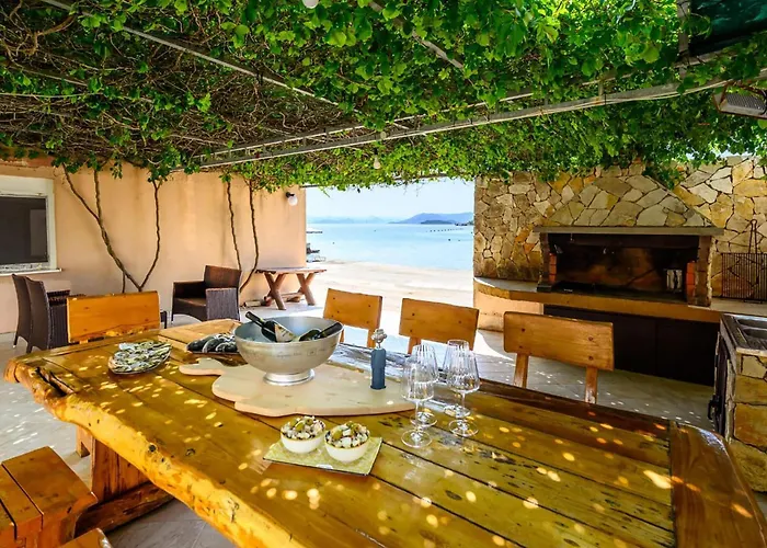 Apartament Lovely In With House Sea View *