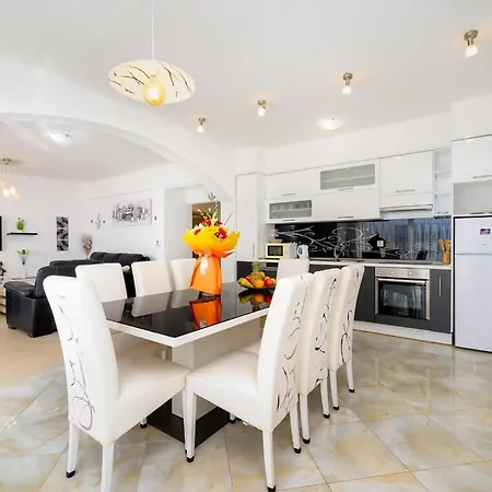 Lovely In With House Sea View *