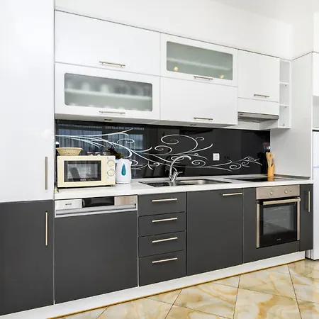 Lovely In With House Sea View Appartement