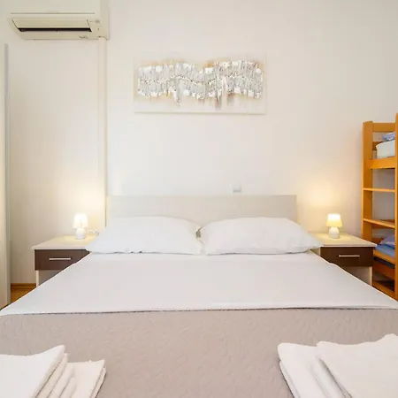 Appartement Lovely In With House Sea View *